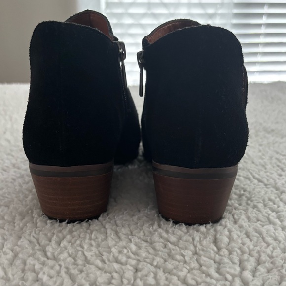 LUCKY BRAND Black Suede Ankle Boots. Size 9 1/2 Worn Once. No Box Excellent Cond - Picture 5 of 13